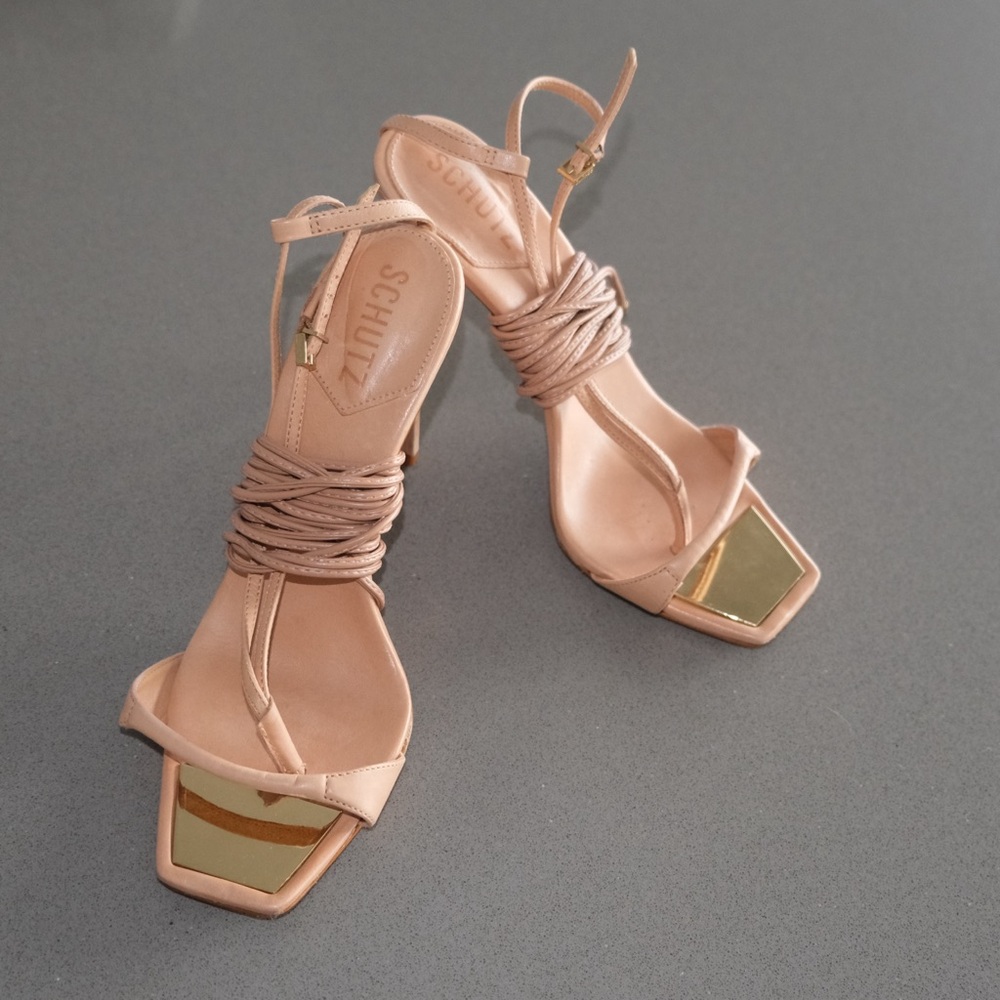 Schutz Nude Lace-Up Heels with Gold Detail – Size US 8 / UK 6